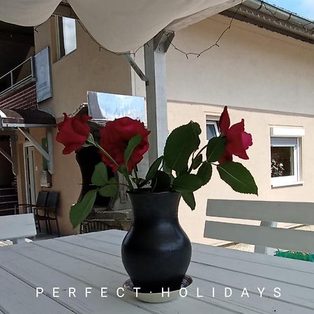 Apartmani Unski Biser Cazin Exterior photo
