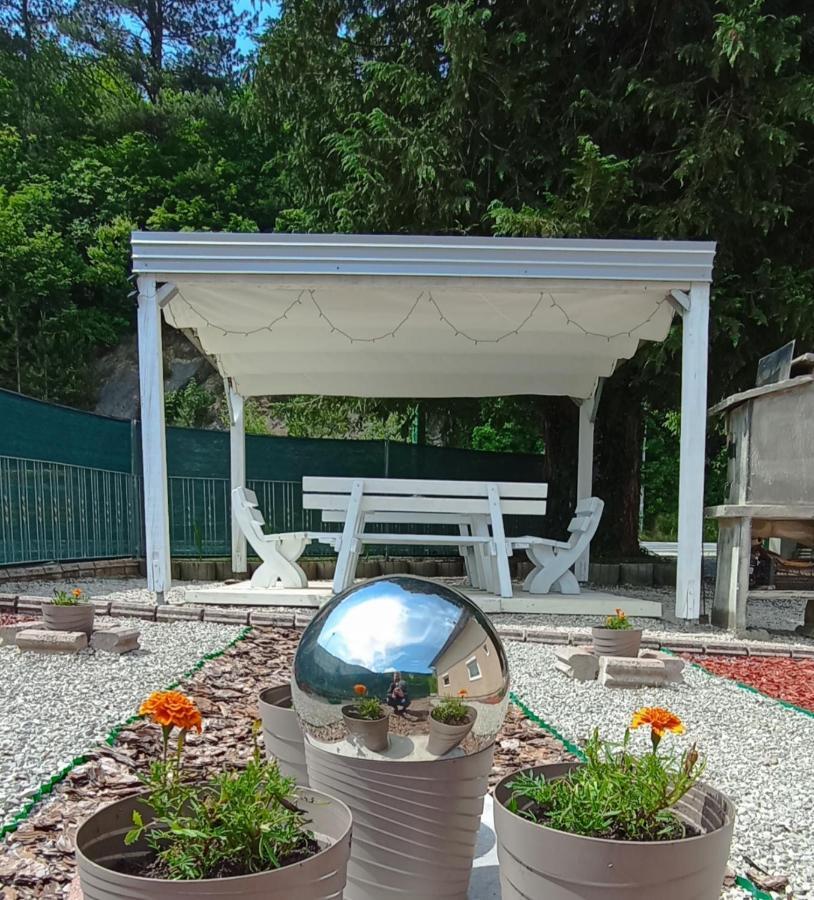 Apartmani Unski Biser Cazin Exterior photo