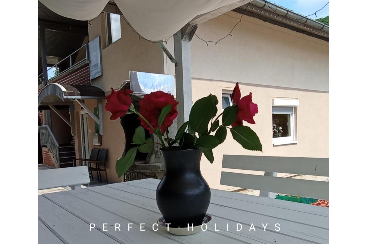 Apartmani Unski Biser Cazin Exterior photo